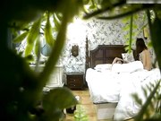 对白清晰清新房学生情侣开房美女开始装矜持后来热情似火