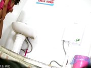 集体宿舍公共卫生间偷拍打工妹和男朋友刚打完炮内裤都是分泌物