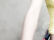 风骚美少妇用挺粗的自慰棒大力插穴自慰淫水白浆好多