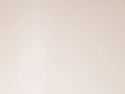 雪白大奶短发美女主播漏奶漏逼自摸秀