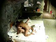 没啥性经验的小伙和大胸小女友吃饱饭玩一会大奶子啪啪干得猛被骑几下就射了