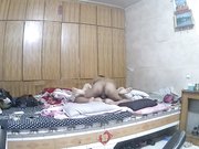 农村土炕激情性福夫妻打炮舔一舔插入疯狂干得少妇闷声呻吟