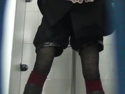 商场排队厕拍系列对白有趣姐姐说她天冷一般都是穿短毛衣