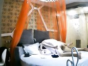 性感短裙美女和公司新来的帅小伙下班酒店啪啪