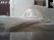 丰满的娇妻欲望超级强烈 上位骑乘特别卖力