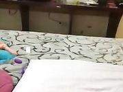 大奶骚妹家中自我蹂躏啤酒瓶强插塞逼洞里