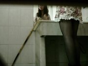 国内某大学真实偷拍系列1零距离接触清纯学生MM