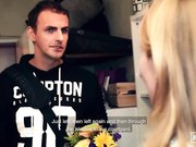 背包客与两个超级好色姐妹花的性狂欢.