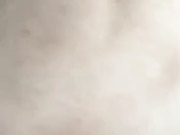 中午开车接漂亮情人直接在路边车震路边还有个环卫工人