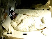 年轻情侣花式挺多需要强壮的身体才能完成