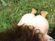 路边搭讪漂亮妹子给钱要求看奶子和屁股加钱小树林啪啪逼逼无毛