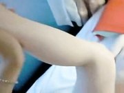 极品白嫩大学女友约操叫声太大用内裤塞住嘴