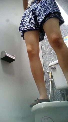 泰国洗手间偷拍系列2 让你看看泰国妹子有多漂亮