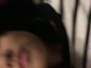 卷毛小伙和可爱小女友家里卫生间啪啪自拍