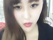 玉环小姐姐收费秀身材苗条颜值不错自慰插穴很是诱人