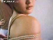 捆绑调教18岁清纯贫乳小萝莉 太嫩了 娇艳欲滴