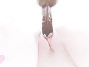 马桶盖上秀口活紫薇稀毛逼喷水