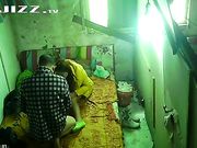 [棚户区站街女暗拍]-很会玩的民工大哥 换着体位玩新脸孔靓妹