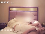 普通话对白出差和女同事宾馆开房干一炮歇一会接着再干