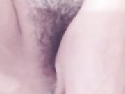 网红美女开直播 唇膏插B+大姨妈流血展示