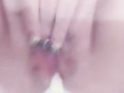 网红美女开直播 唇膏插B+大姨妈流血展示