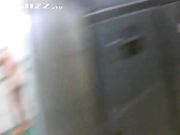 泳池偷拍美女游泳 完了再去更衣室偷拍美女洗澡