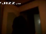 和女友旅行途中酒店里突发奇想打炮自拍视频