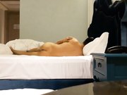 老婆来月事和小姨子去酒店开房迫不及待扑倒