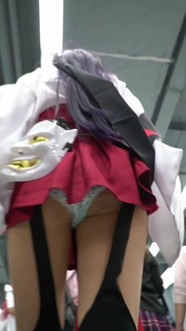 cosplay女生被偷拍