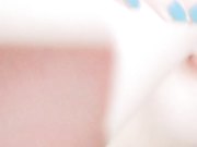 镜前玩馒头逼到高潮抽搐漂亮美乳粉嫩美穴想J8操进来