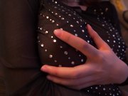 黑色透视装 巨胸肥臀来势汹汹