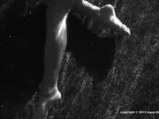 水下做爱 (5) 为了水下看得清 带上潜水眼镜 也够拼的啊