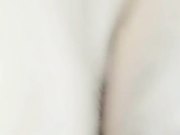 纹身男友用大屌填补寂寞骚逼浴室就给操了 无套抽插操的真带劲