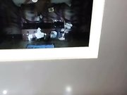 2位年轻漂亮小美女在公园穿超短裙玩露出,还让男友把闺蜜逼毛刮光啪啪