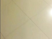 大胆情侣电影院看电影时中途出来到洗手间啪啪,干的美女淫叫