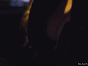 美女身材很火辣吞吐鸡巴起伏操穴