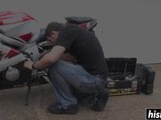 母女一起勾引邻居小哥