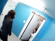 多视角高清偸拍公共蹲厕好几位年轻制服学生妹们各种方式嘘嘘