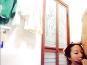 卫生间跪舔后入啪啪