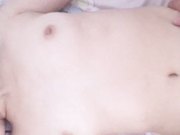 年轻美女和男友瞒着父母私自同居肏逼性爱自拍流出