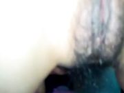 刚认识不久的骚女友约我到她租的小房子里打炮