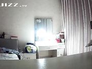 360度水滴摄像头偷拍年期夫妻居家做爱