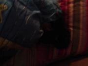 在亲戚家寄宿 半夜摸到表妹的房间捏捏她的小乳头