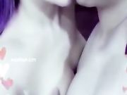 E奶超美胸型妹子配豹纹诱惑 连旁边的美女都欲罢不能