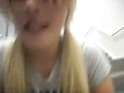 阳光型金发美女