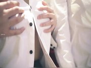 3位女神级嫩模酒店拍摄时趁机淫乱潜规则,让3美女一起伺候他