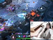 LOL妹子塞跳蛋玩英雄联盟，打输喷你一屏幕