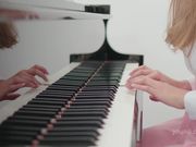 好身材漂亮小美女这样学习给力这表情好销魂看了立马鸡动