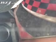 极品小美女车震 主动把男友的大屌塞进自己的粉穴