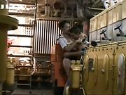 长腿大奶白虎美女与25CM粗长的大屌在工厂激情性爱